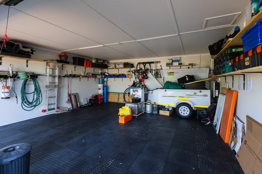 3 Bedroom Property for Sale in Umtentweni KwaZulu-Natal