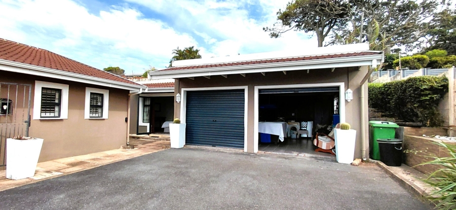 5 Bedroom Property for Sale in Umzumbe KwaZulu-Natal
