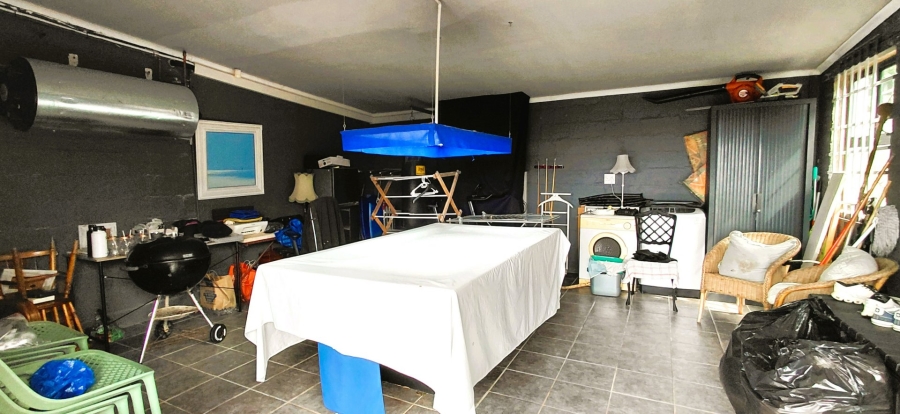 5 Bedroom Property for Sale in Umzumbe KwaZulu-Natal