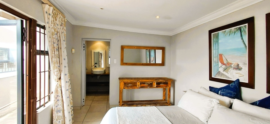 5 Bedroom Property for Sale in Umzumbe KwaZulu-Natal