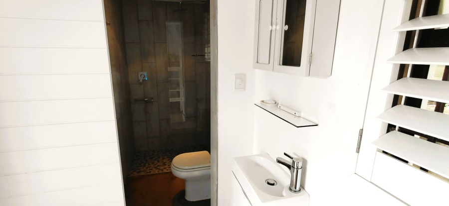 5 Bedroom Property for Sale in Umzumbe KwaZulu-Natal