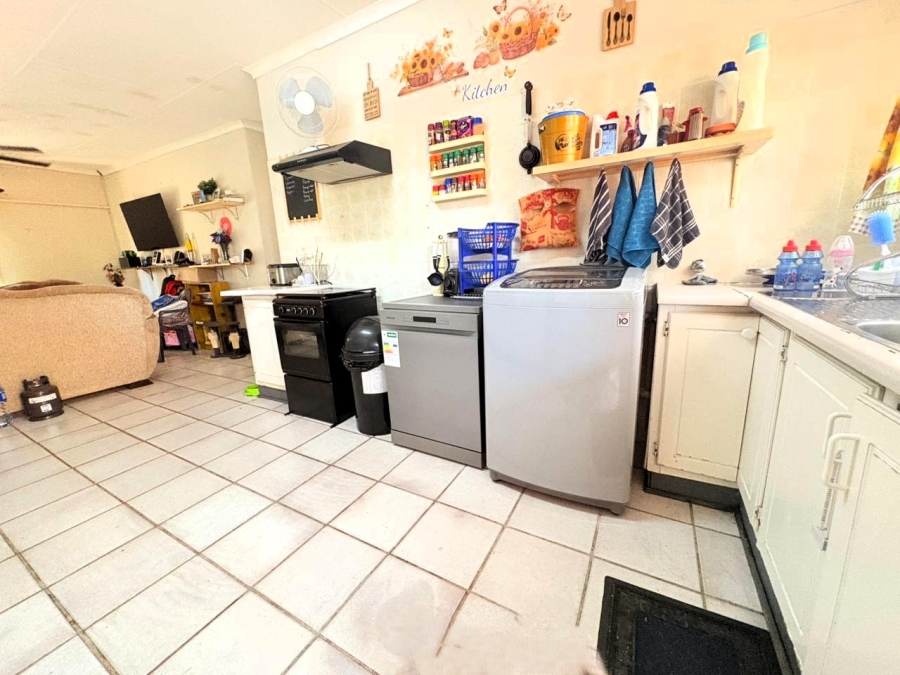 2 Bedroom Property for Sale in Aviary Hill KwaZulu-Natal