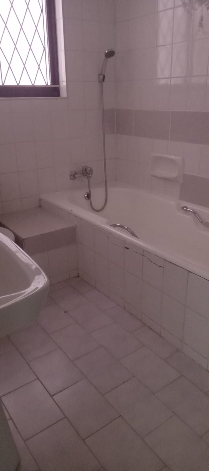 3 Bedroom Property for Sale in Uvongo KwaZulu-Natal