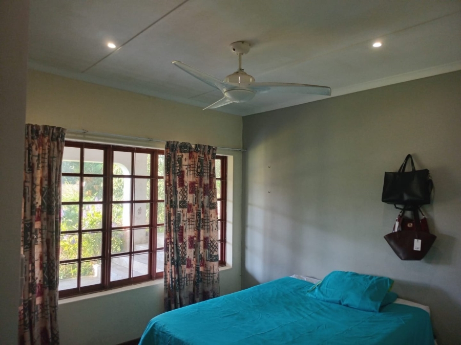 2 Bedroom Property for Sale in Umtentweni KwaZulu-Natal