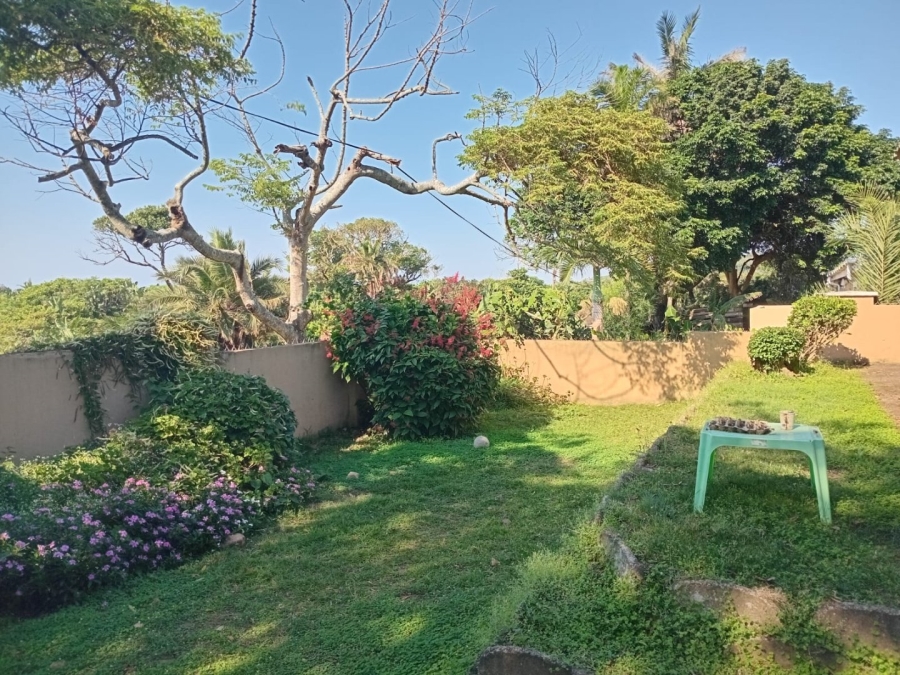 2 Bedroom Property for Sale in Umtentweni KwaZulu-Natal