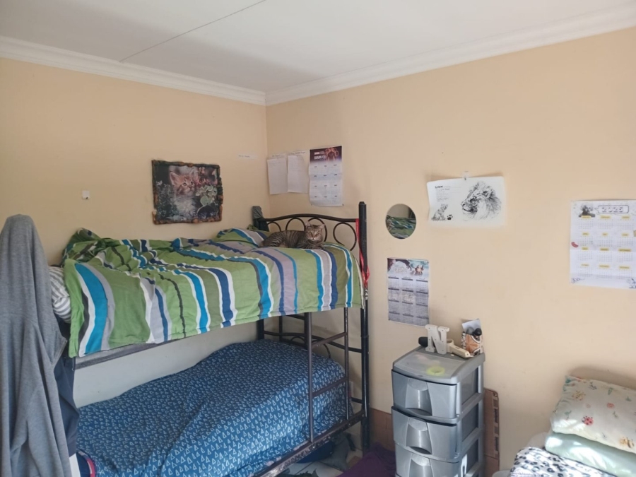 2 Bedroom Property for Sale in Umtentweni KwaZulu-Natal