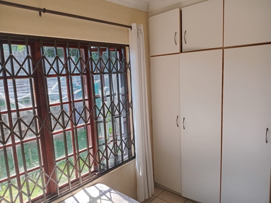 2 Bedroom Property for Sale in Umtentweni KwaZulu-Natal