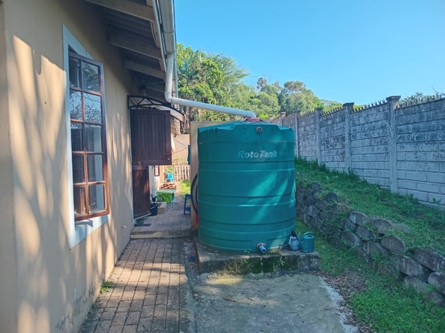 2 Bedroom Property for Sale in Umtentweni KwaZulu-Natal