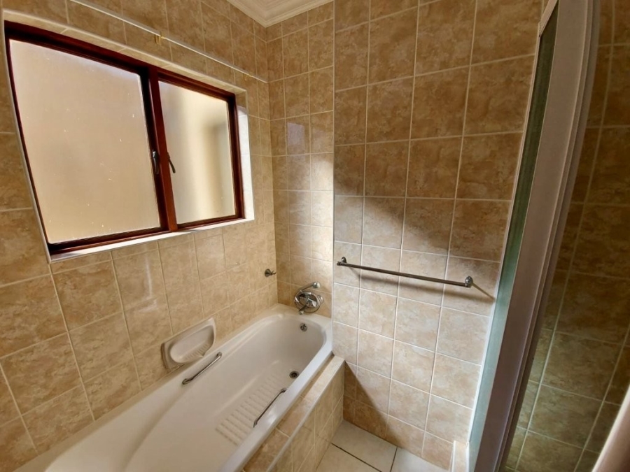 4 Bedroom Property for Sale in St Michaels On Sea KwaZulu-Natal