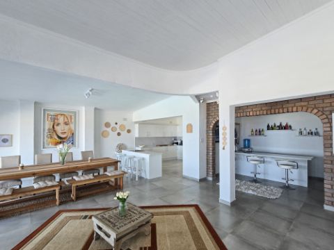 5 Bedroom Property for Sale in Uvongo KwaZulu-Natal