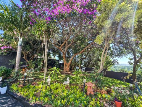 5 Bedroom Property for Sale in Uvongo KwaZulu-Natal