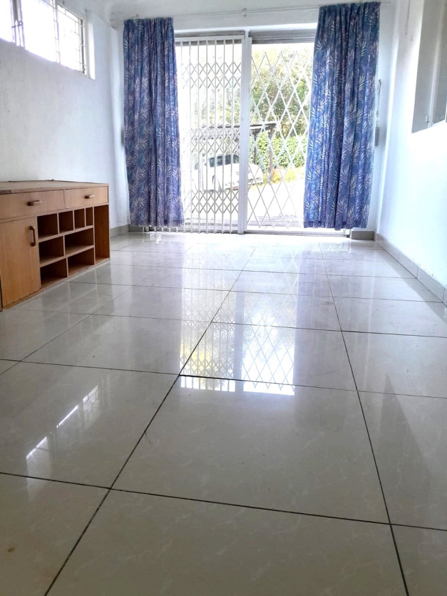 To Let 1 Bedroom Property for Rent in Athlone KwaZulu-Natal