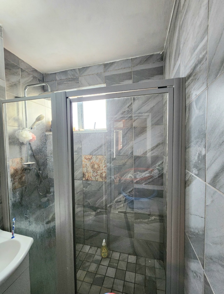 1 Bedroom Property for Sale in Doonside KwaZulu-Natal