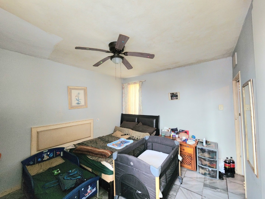 1 Bedroom Property for Sale in Doonside KwaZulu-Natal