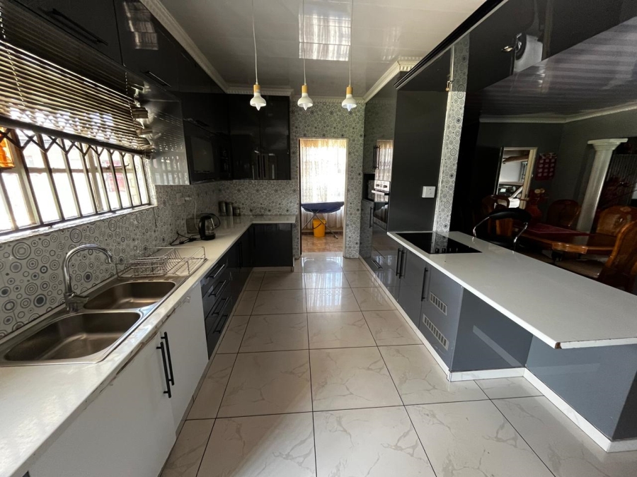 3 Bedroom Property for Sale in Barry Hertzog Park KwaZulu-Natal