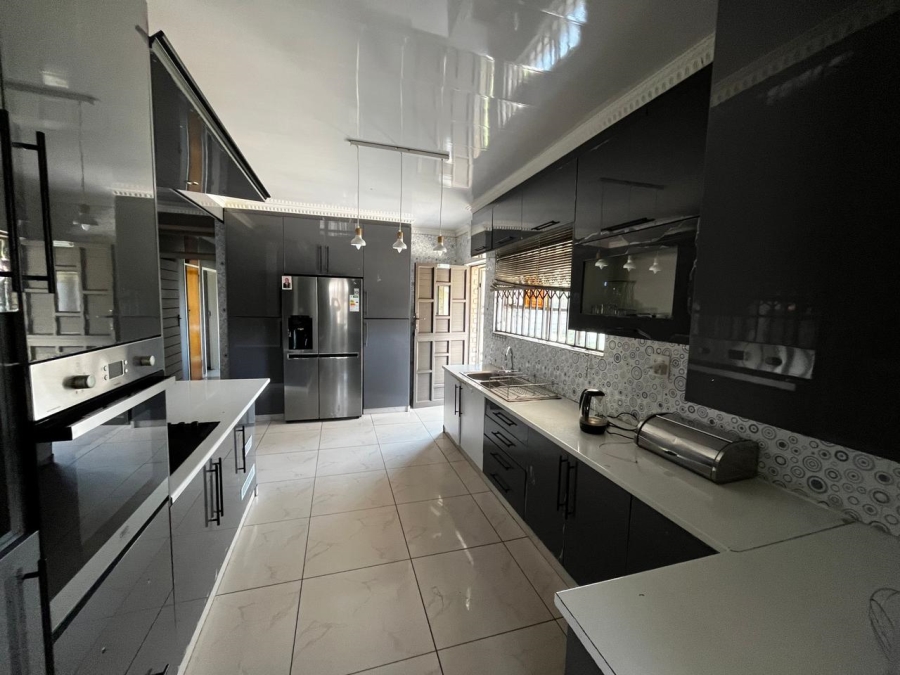 3 Bedroom Property for Sale in Barry Hertzog Park KwaZulu-Natal