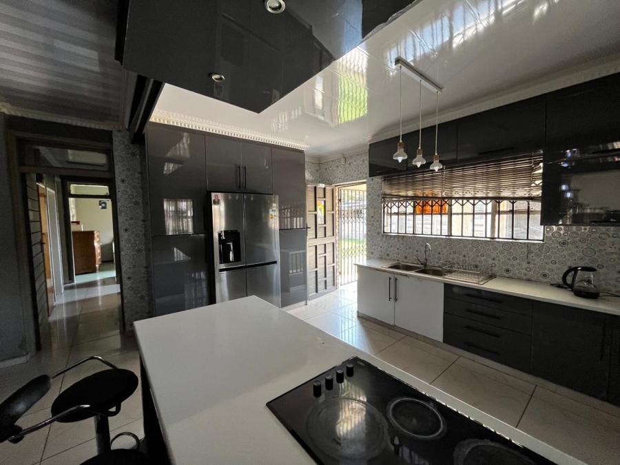 3 Bedroom Property for Sale in Barry Hertzog Park KwaZulu-Natal