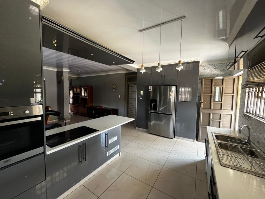 3 Bedroom Property for Sale in Barry Hertzog Park KwaZulu-Natal