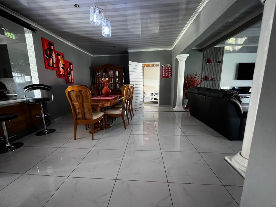 3 Bedroom Property for Sale in Barry Hertzog Park KwaZulu-Natal