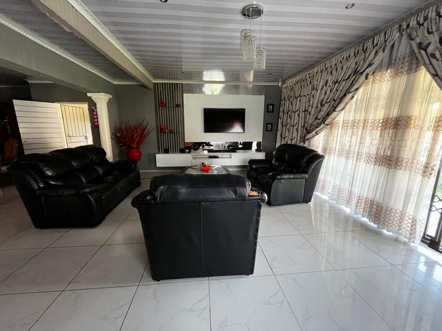 3 Bedroom Property for Sale in Barry Hertzog Park KwaZulu-Natal