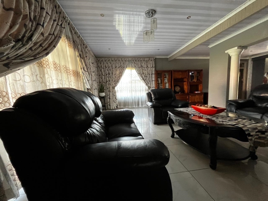 3 Bedroom Property for Sale in Barry Hertzog Park KwaZulu-Natal
