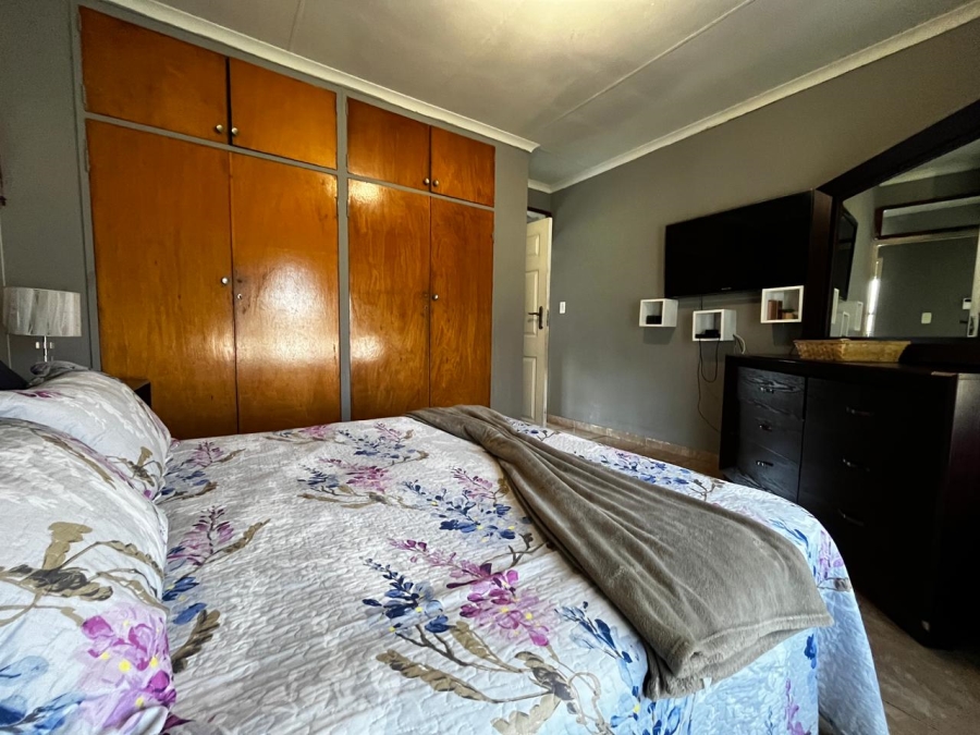3 Bedroom Property for Sale in Barry Hertzog Park KwaZulu-Natal