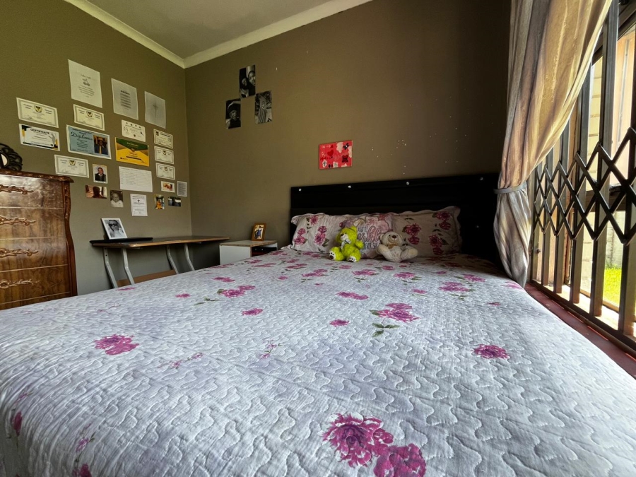 3 Bedroom Property for Sale in Barry Hertzog Park KwaZulu-Natal