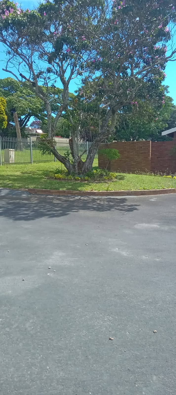 To Let 3 Bedroom Property for Rent in Uvongo KwaZulu-Natal