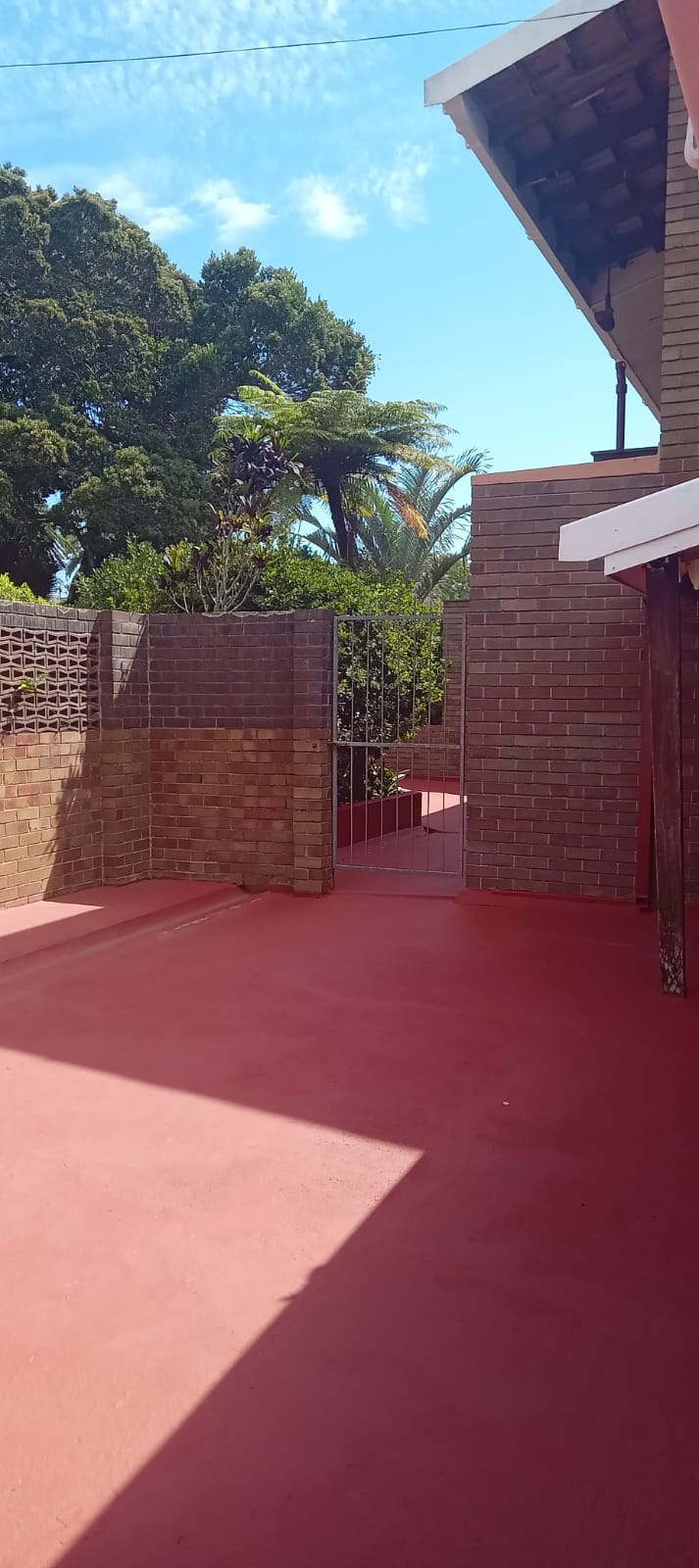 To Let 3 Bedroom Property for Rent in Uvongo KwaZulu-Natal