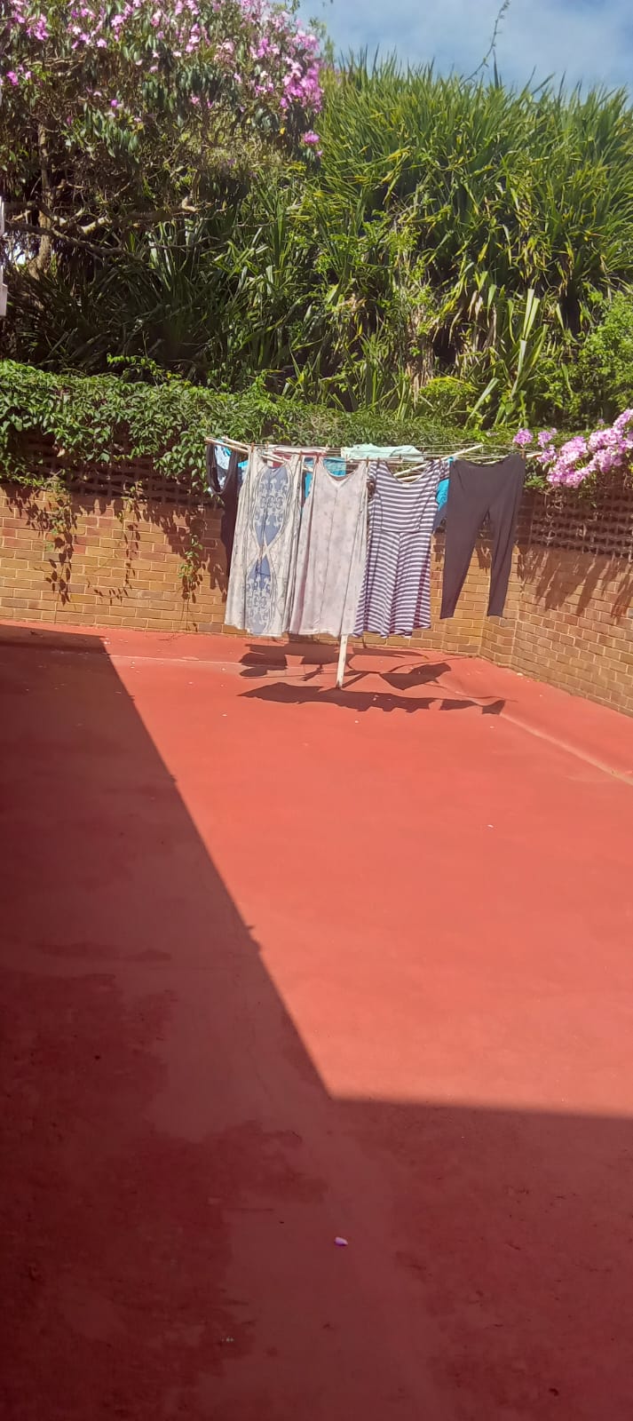 To Let 3 Bedroom Property for Rent in Uvongo KwaZulu-Natal