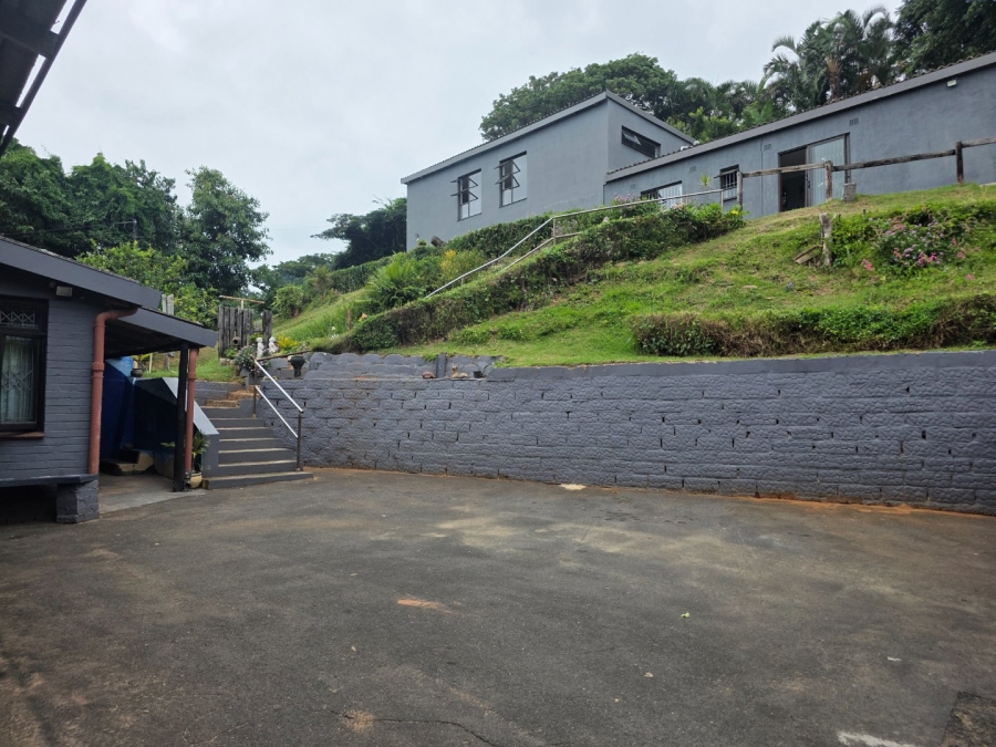 4 Bedroom Property for Sale in Umtentweni KwaZulu-Natal