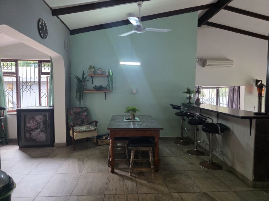 4 Bedroom Property for Sale in Umtentweni KwaZulu-Natal