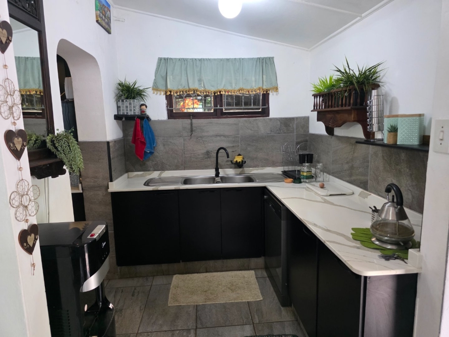 4 Bedroom Property for Sale in Umtentweni KwaZulu-Natal