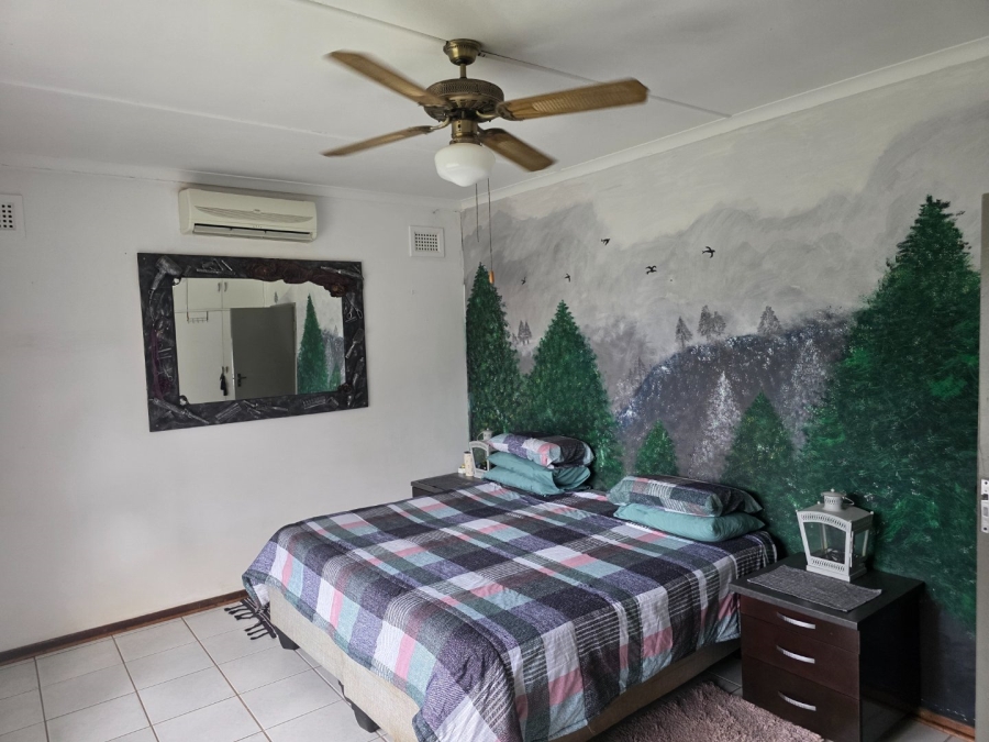 4 Bedroom Property for Sale in Umtentweni KwaZulu-Natal