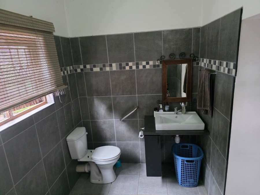 4 Bedroom Property for Sale in Umtentweni KwaZulu-Natal