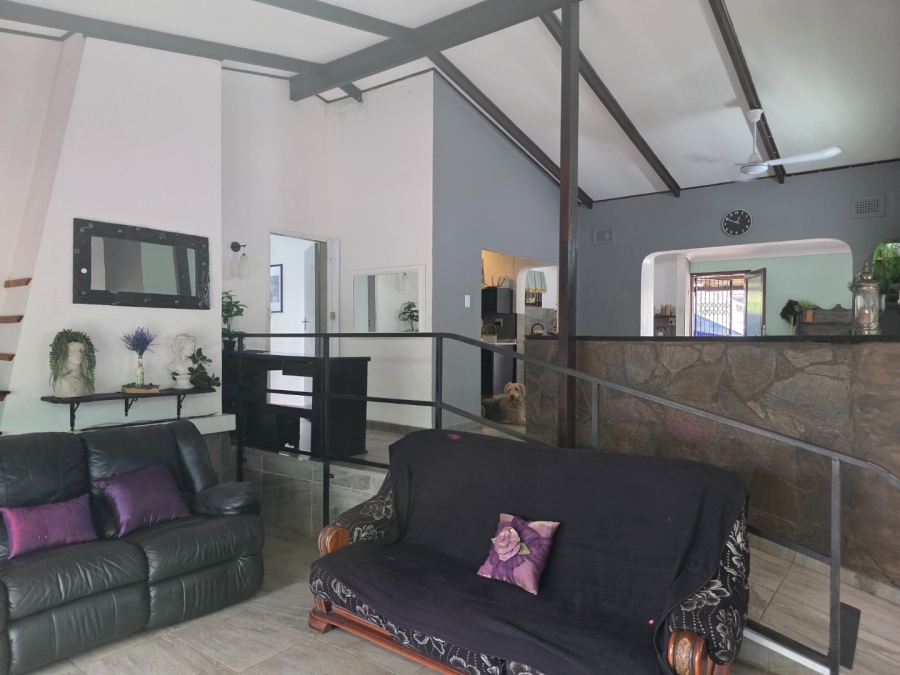 4 Bedroom Property for Sale in Umtentweni KwaZulu-Natal