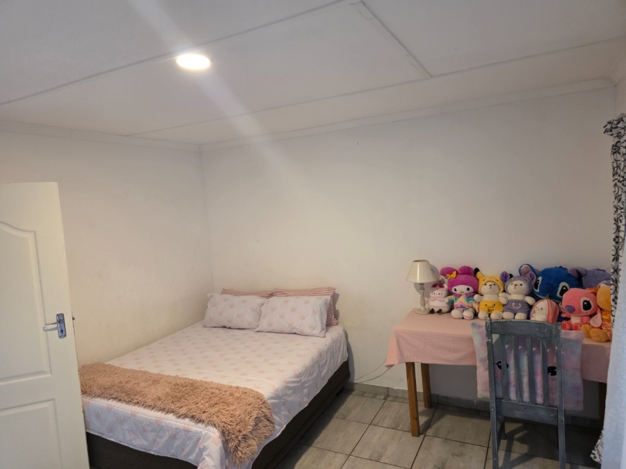 4 Bedroom Property for Sale in Umtentweni KwaZulu-Natal