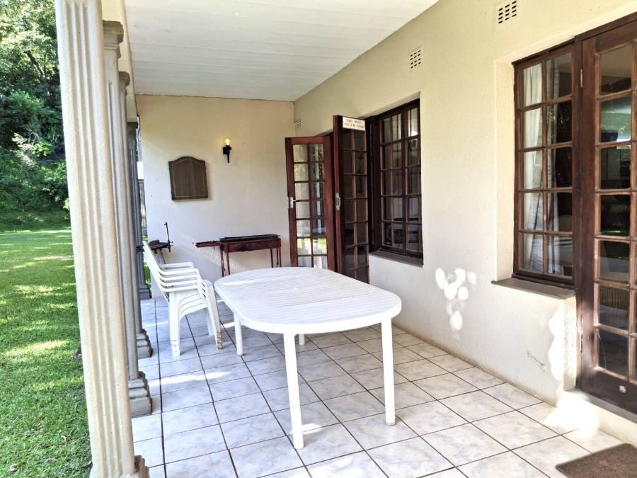 2 Bedroom Property for Sale in Port Edward KwaZulu-Natal