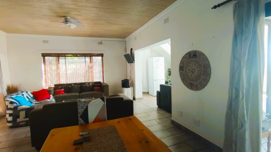 5 Bedroom Property for Sale in Marina Beach KwaZulu-Natal