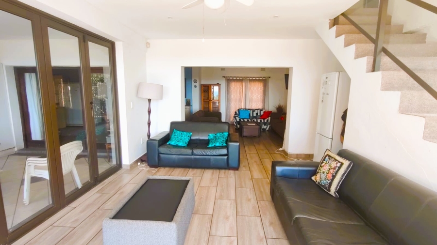 5 Bedroom Property for Sale in Marina Beach KwaZulu-Natal