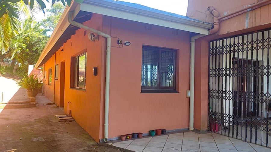 5 Bedroom Property for Sale in Marina Beach KwaZulu-Natal