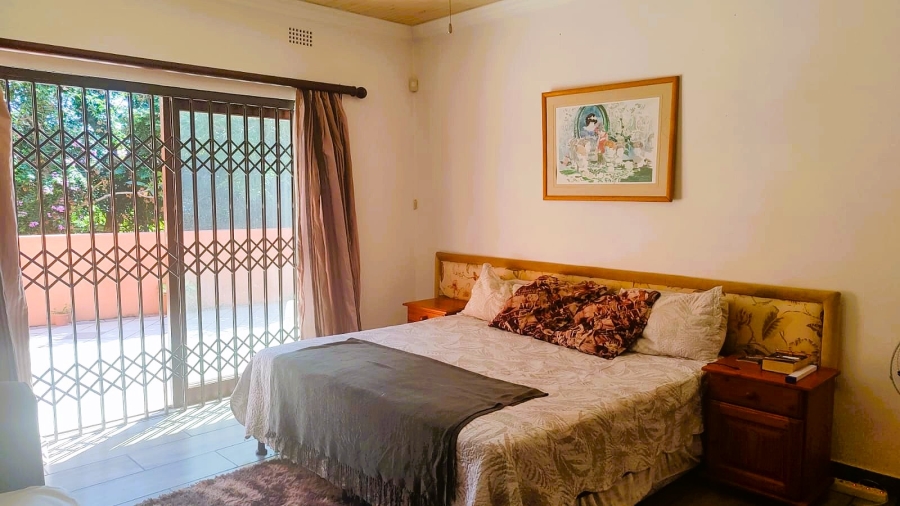 5 Bedroom Property for Sale in Marina Beach KwaZulu-Natal