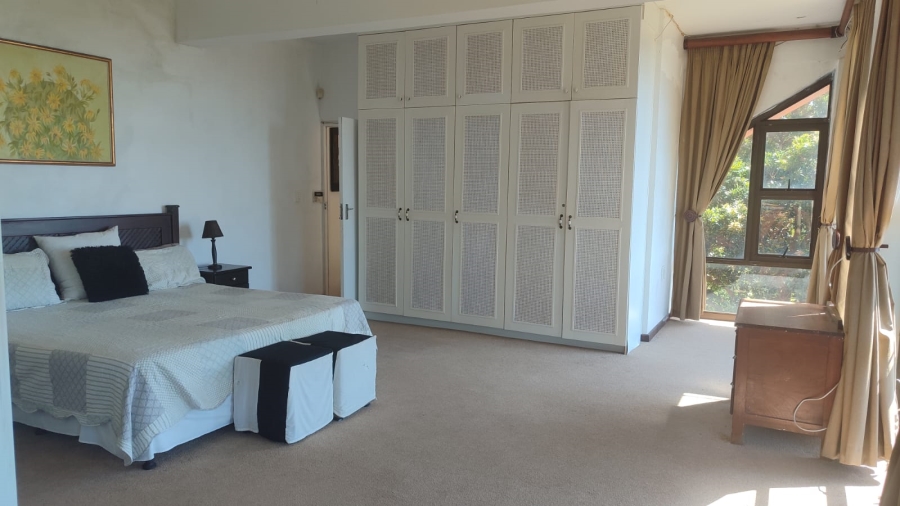 5 Bedroom Property for Sale in Marina Beach KwaZulu-Natal