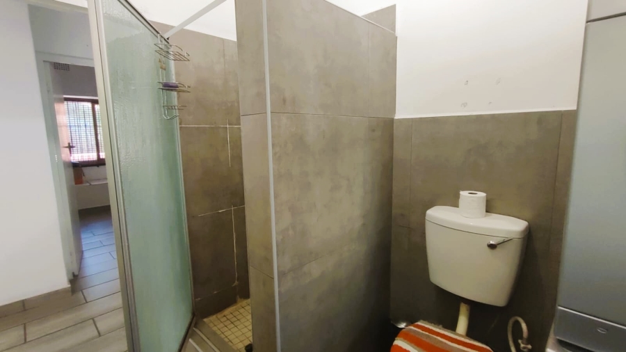 5 Bedroom Property for Sale in Marina Beach KwaZulu-Natal