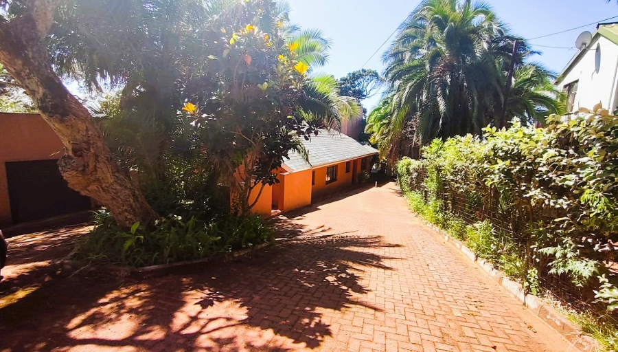 5 Bedroom Property for Sale in Marina Beach KwaZulu-Natal