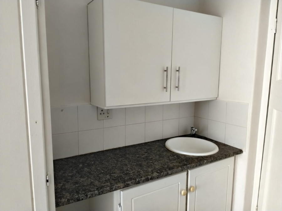 1 Bedroom Property for Sale in Scottburgh Central KwaZulu-Natal