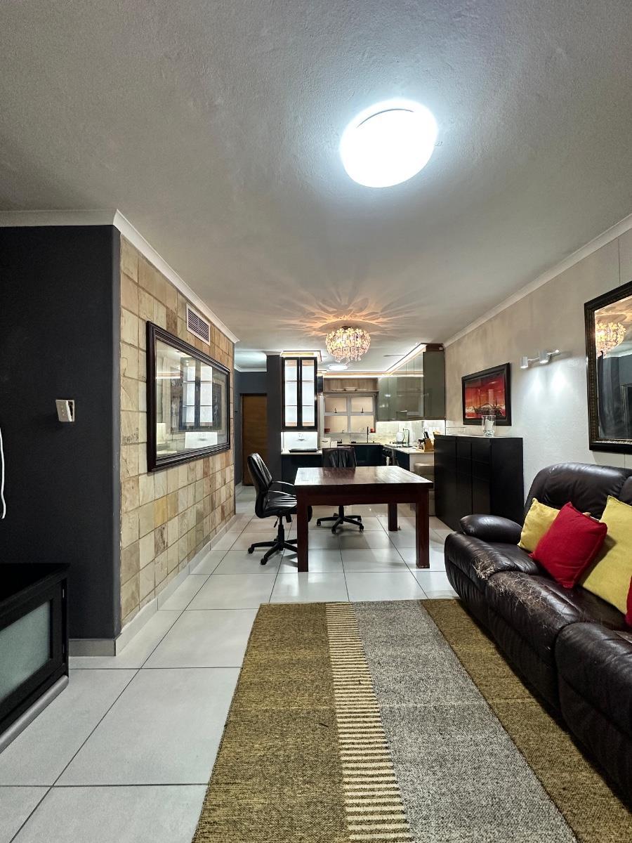To Let 2 Bedroom Property for Rent in Umhlanga Ridge KwaZulu-Natal