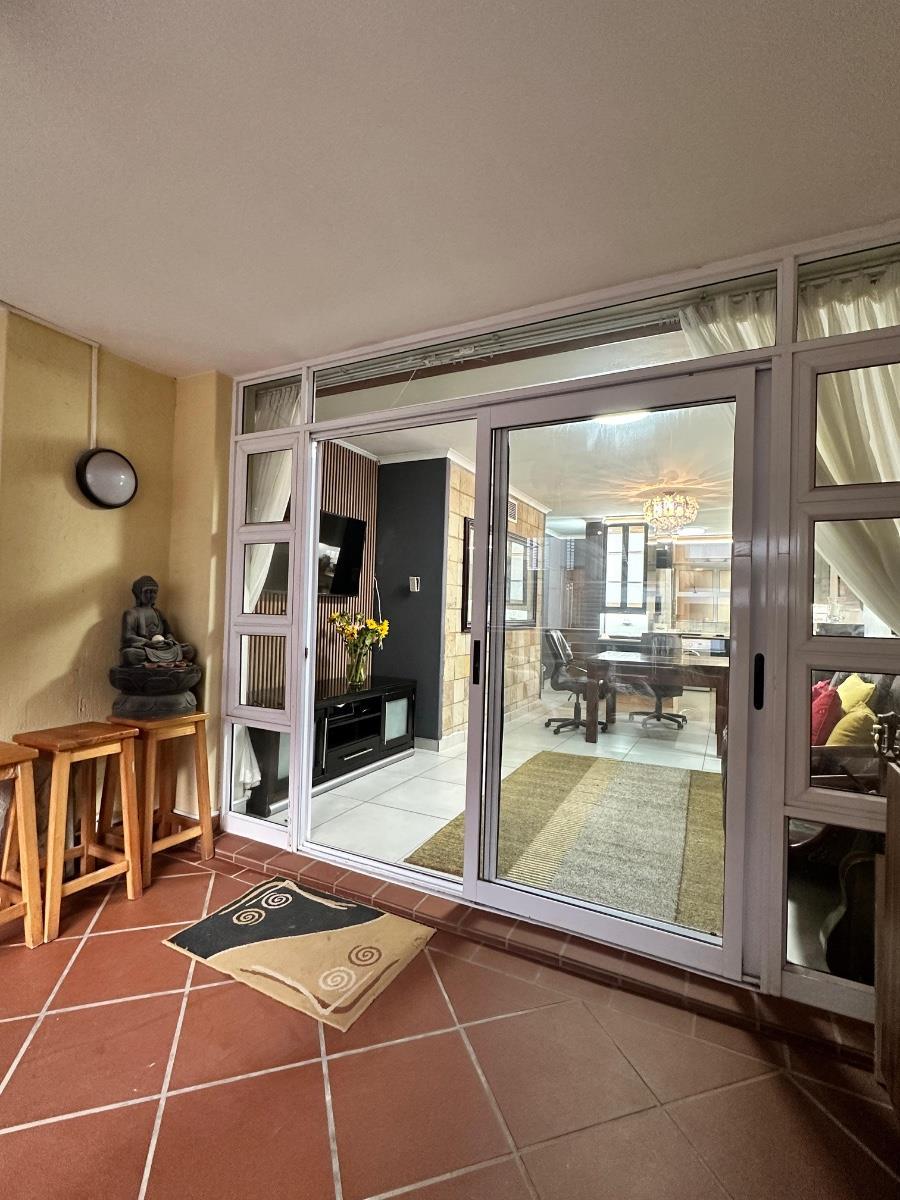 To Let 2 Bedroom Property for Rent in Umhlanga Ridge KwaZulu-Natal