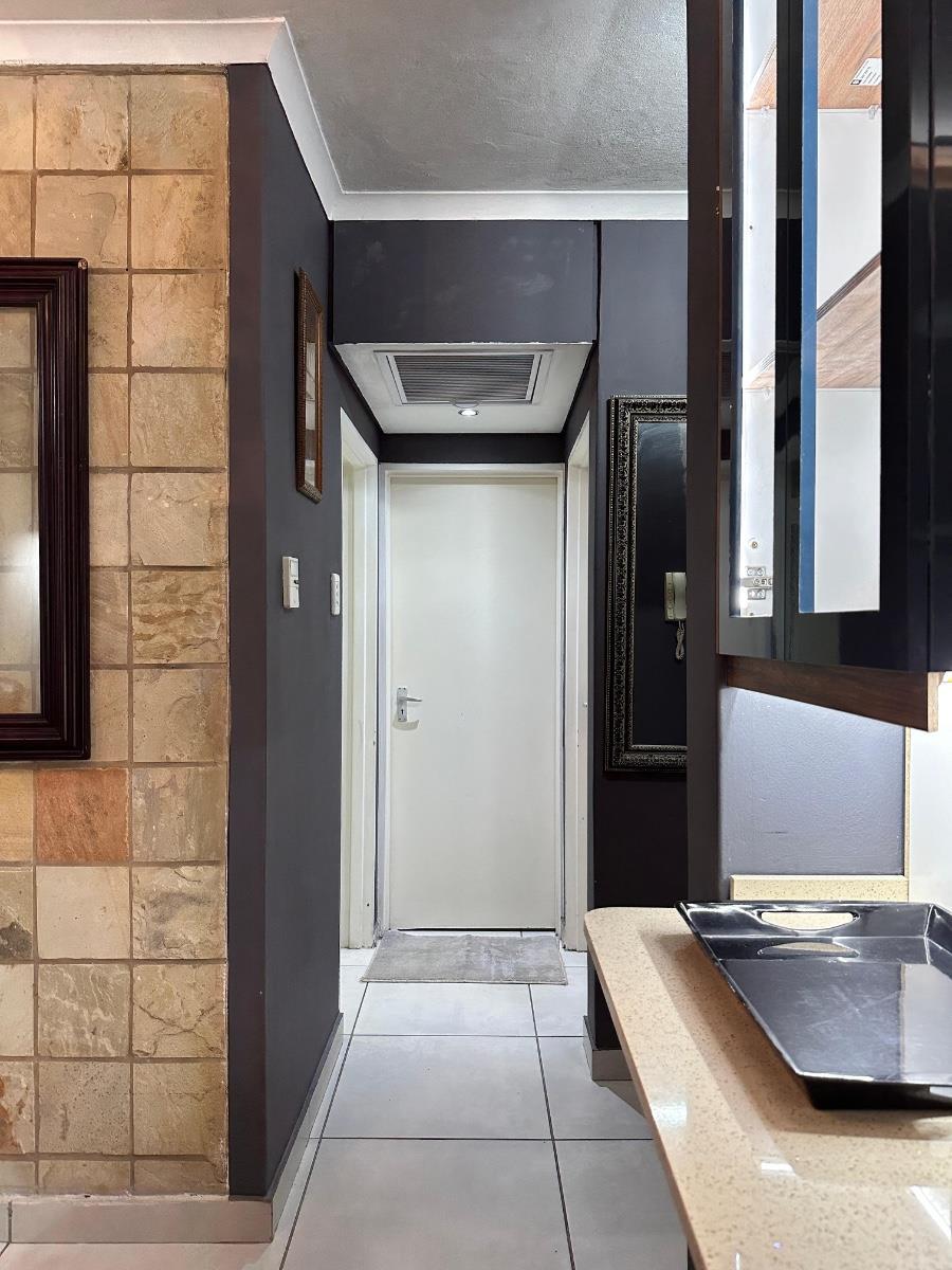 To Let 2 Bedroom Property for Rent in Umhlanga Ridge KwaZulu-Natal