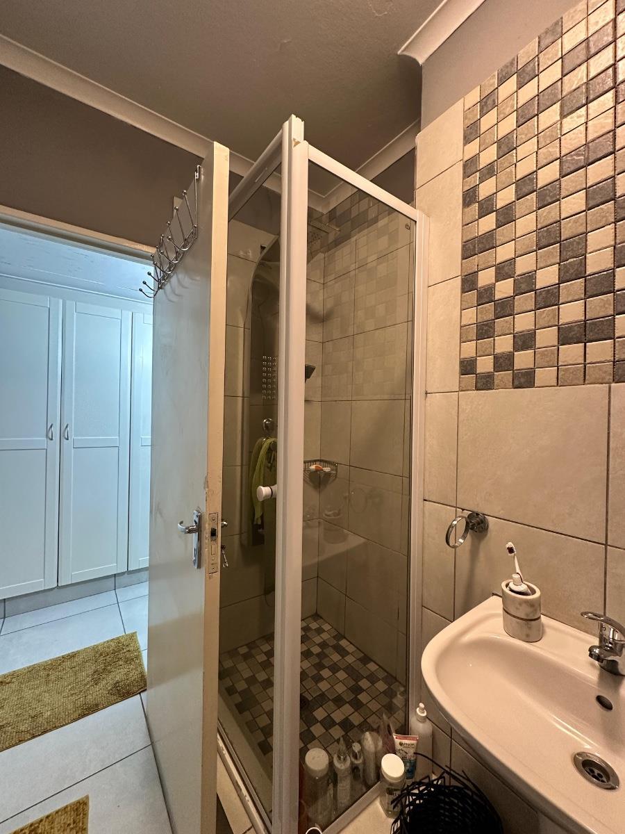 To Let 2 Bedroom Property for Rent in Umhlanga Ridge KwaZulu-Natal